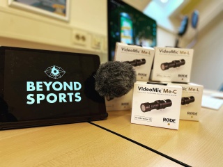 Feestmaand is het zeker in de TAC Room! @beyondsports heeft deze super handige microfoons voor de iPads cadeau gedaan! Zo kunnen leerlingen nog betere films maken! #talent #onderwijs #PO #opnemen #techniek #expressie #modernemedia #sponsor #Beyondsports #Alkmaar #TACRoom